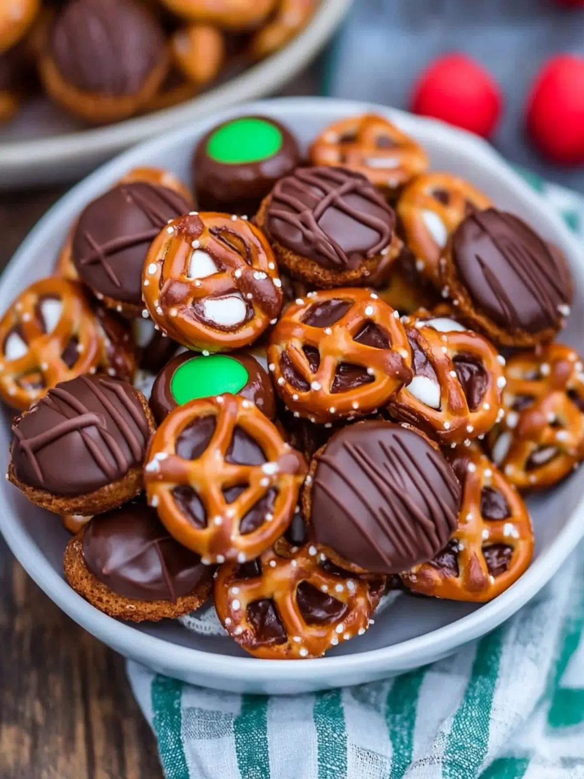 rolo pretzel bites