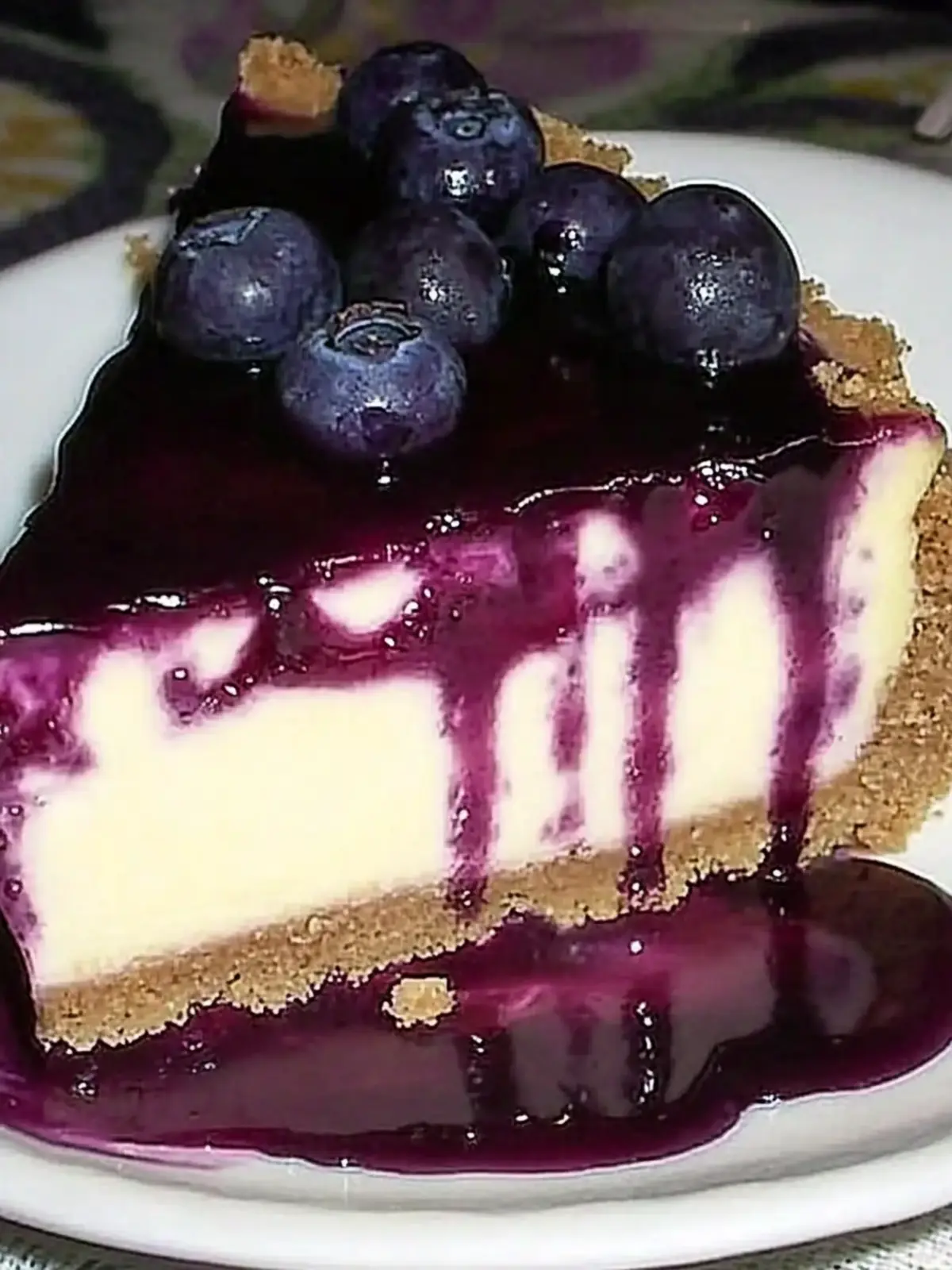 White Chocolate Blueberry Cheesecake