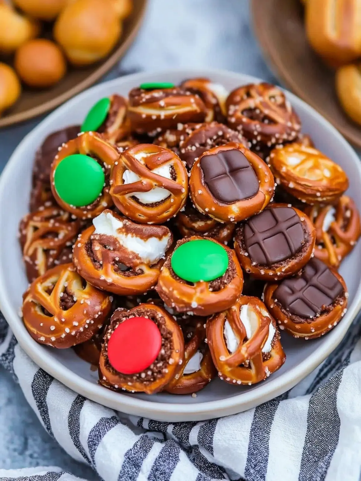 rolo pretzel bites