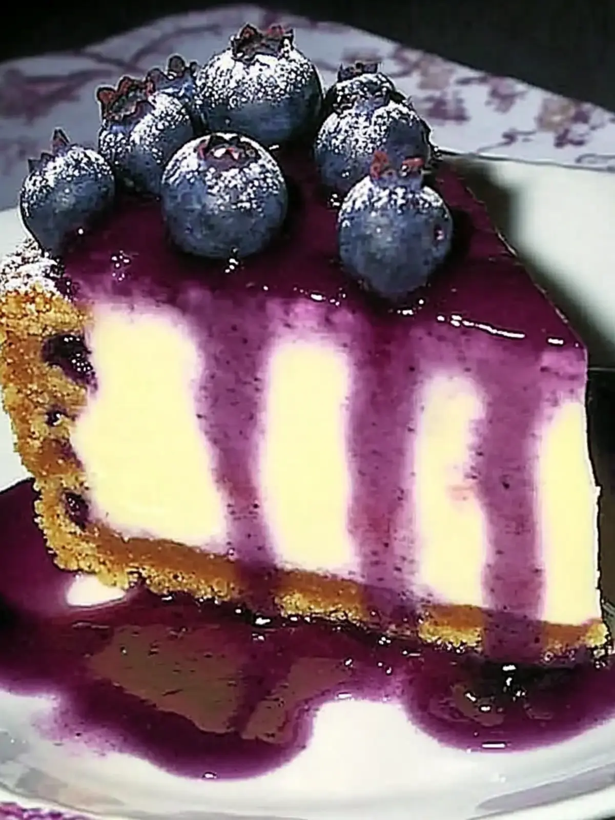 White Chocolate Blueberry Cheesecake
