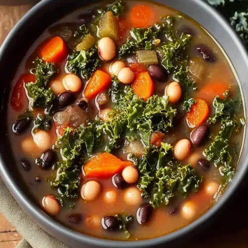 Black Eyed Peas and Kale Soup